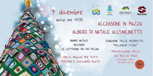 Albero Di Natale Uncinetto.Abruzzo A Miglianico Un Albero Di Natale Originale Di 8 Metri Fatto Con L Uncinetto