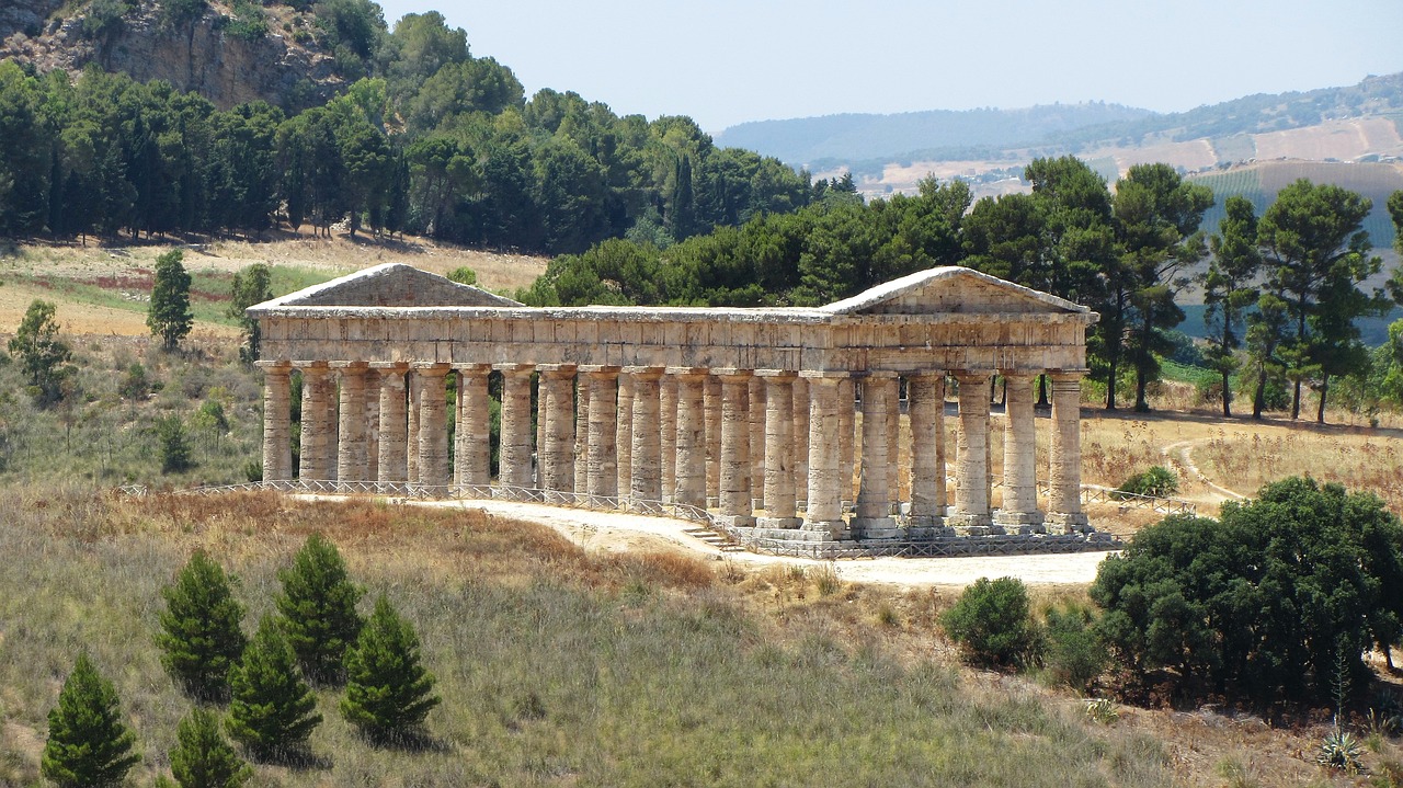 Sicilia. Hai già visitato il Tempio di Segesta Orari, prezzi e come visitare