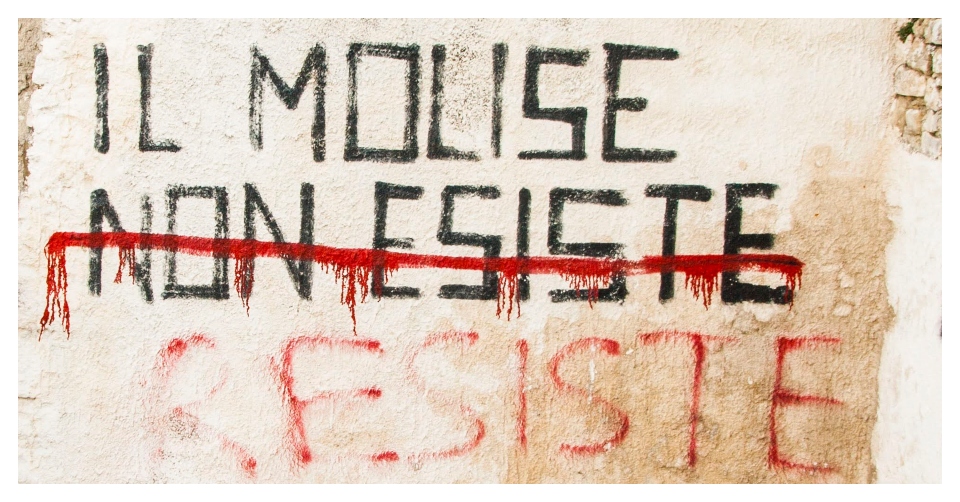Come fare per vedere la famosa scritta "Il Molise (non esiste) resiste"?