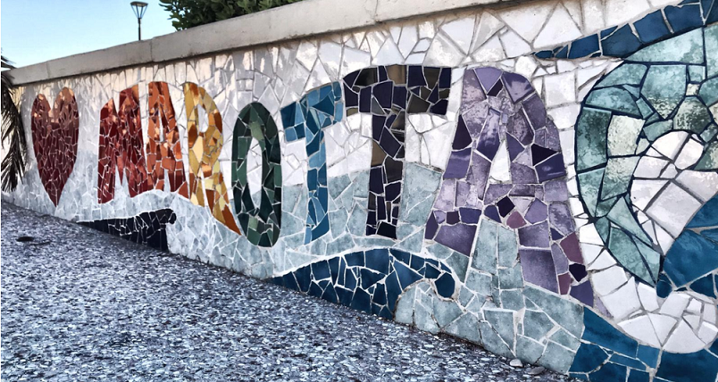 Marche. Marotta Mondolfo, sul lungomare brillano oltre 200 mosaici