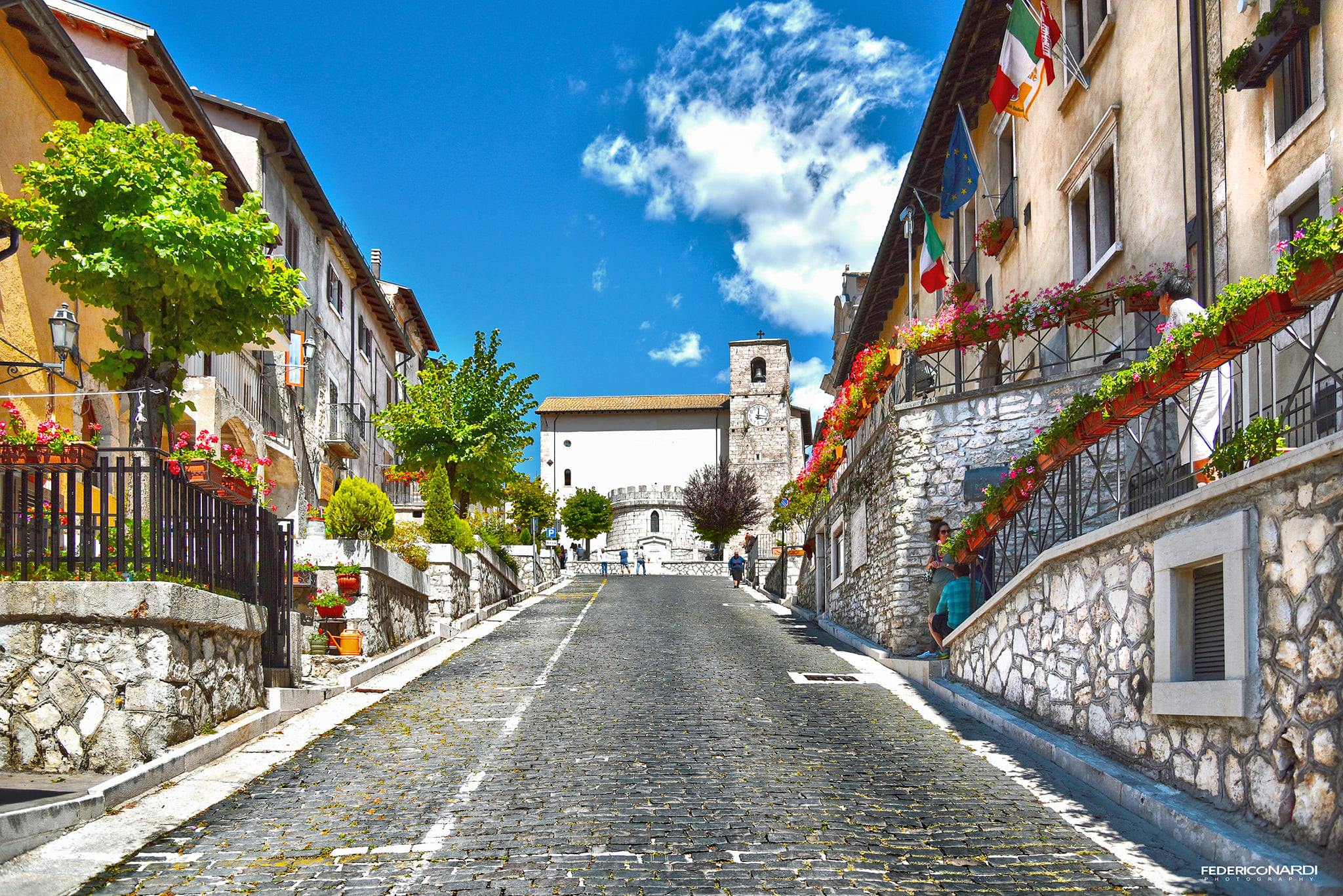 Hai già visitato Opi, Il borgo medievale arrampicato sul monte nel Parco Nazionale d'Abruzzo