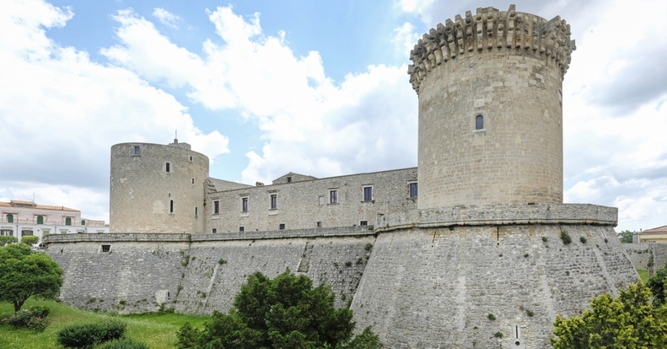 Come fare per visitare il Castello Ducale del Balzo a Venosa_ Orari, prezzi e consigli