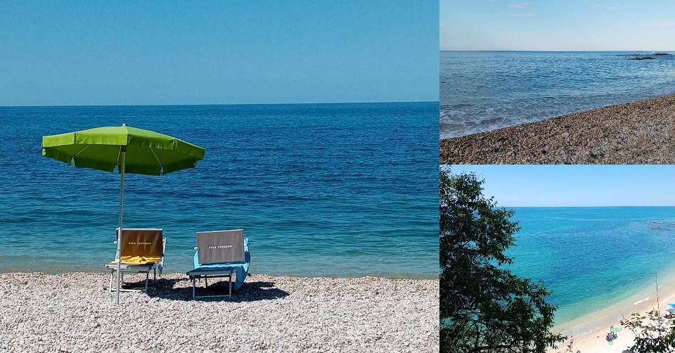 Una pennellata di blu dipinge l'orizzonte della Spiaggia dei Ripari di Giobbe. Ci siete già stati?