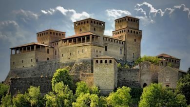 Hai già visitato il maestoso Castello di Torrechiara del Quattrocento? Come arrivare, orari e costi