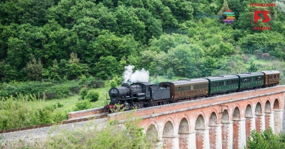 Partenza del Treno Natura. Dagli Etruschi al Brunello con Locomotiva a Vapore
