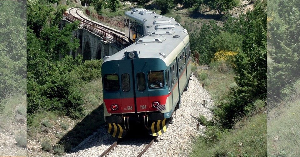 Ferrovia del Centro Italia. Un nuovo itinerario in treno storico tra i monti di Abruzzo e Lazio