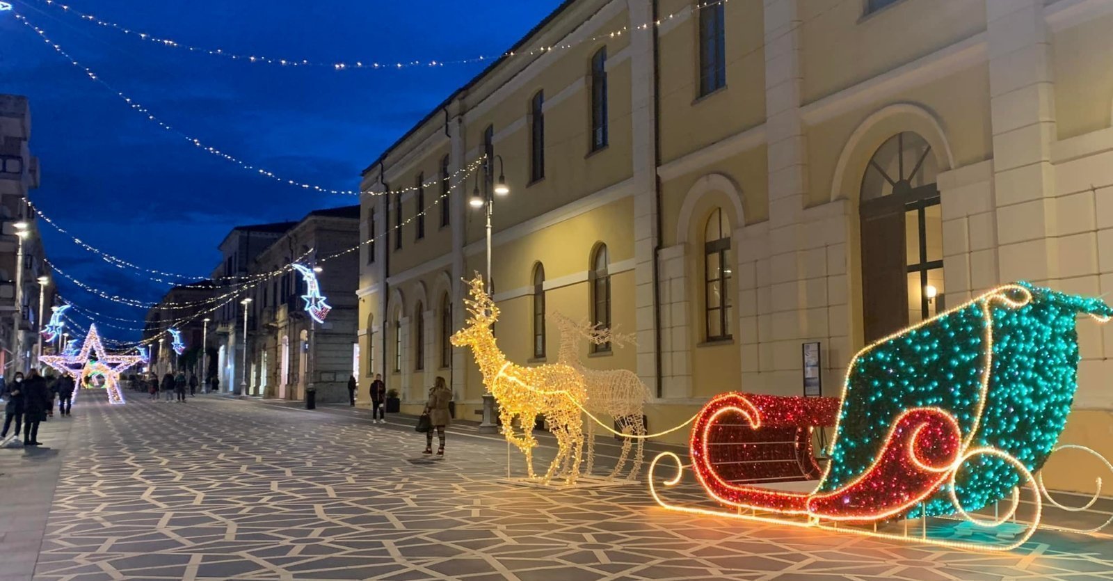 Natale a Lanciano, fra le Luci Natalizie lungo le vie del Centro storico. Guarda tutte le foto Social Media Mammage (4)