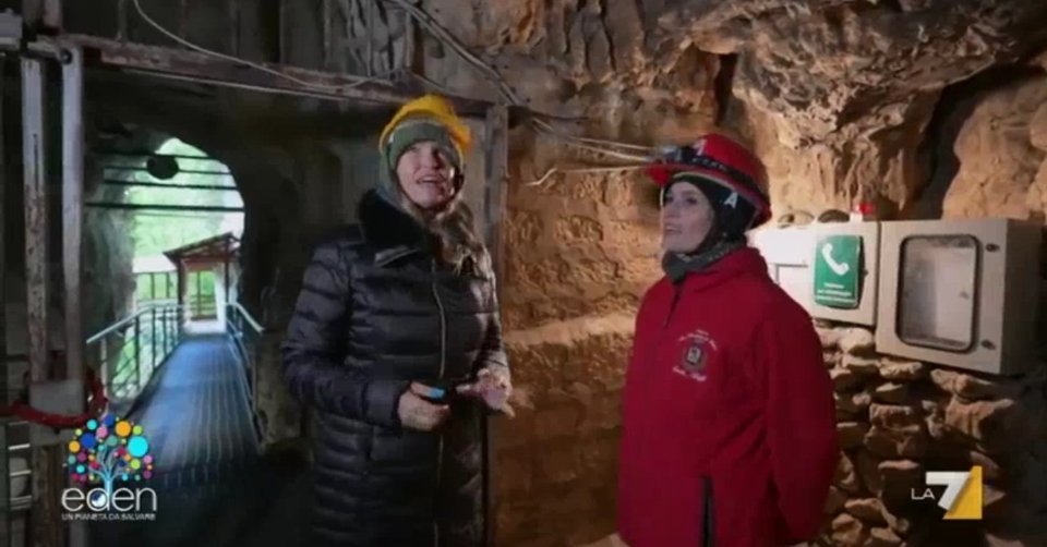 Licia Colò visita e racconta la Grotte di Stiffe su La7, uno dei luoghi più surreali d'Abruzzo-rit