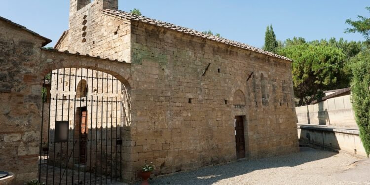 Castello della Magione a Poggibonsi, Siena