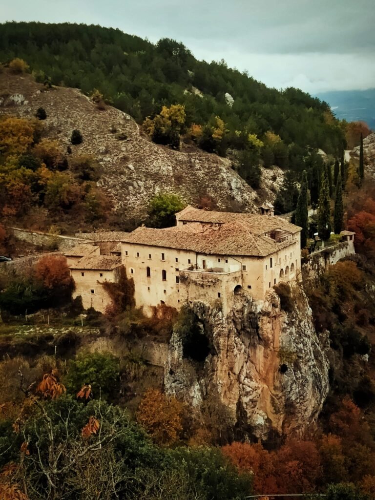 Convento Sant'Angelo d'Ocre, L'Aquila. 