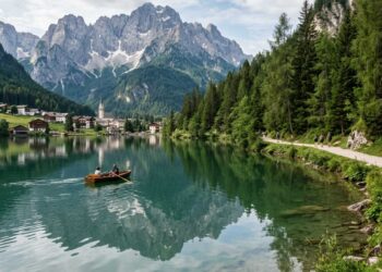 Gita fuori porta al Lago di Alleghe sentieri e cosa fare (generata con AI a solo scopo illustrativo)
