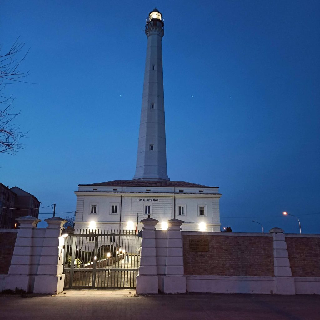 faro di vasto