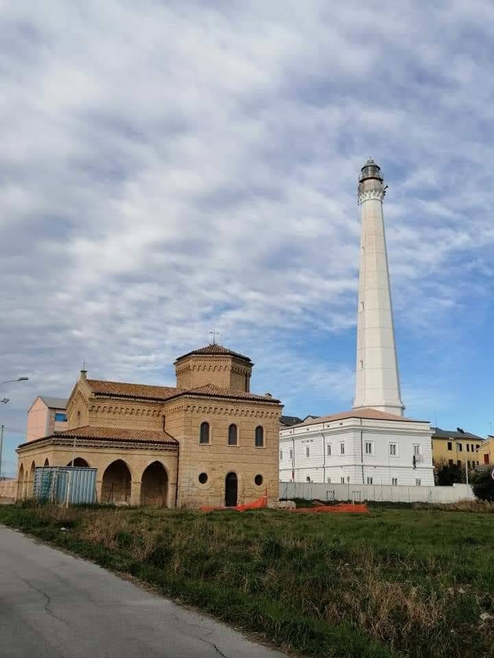 faro di vasto